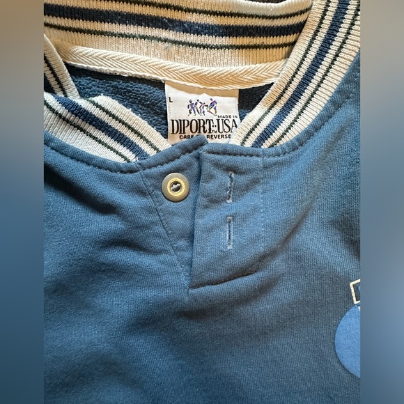 Quarter button vintage sweater - Picture 3 of 3